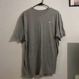 Simple Nike tee